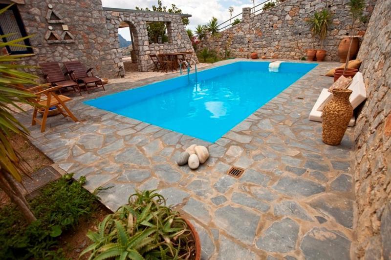 Aoritis Villas Lampini Pokoj fotografie